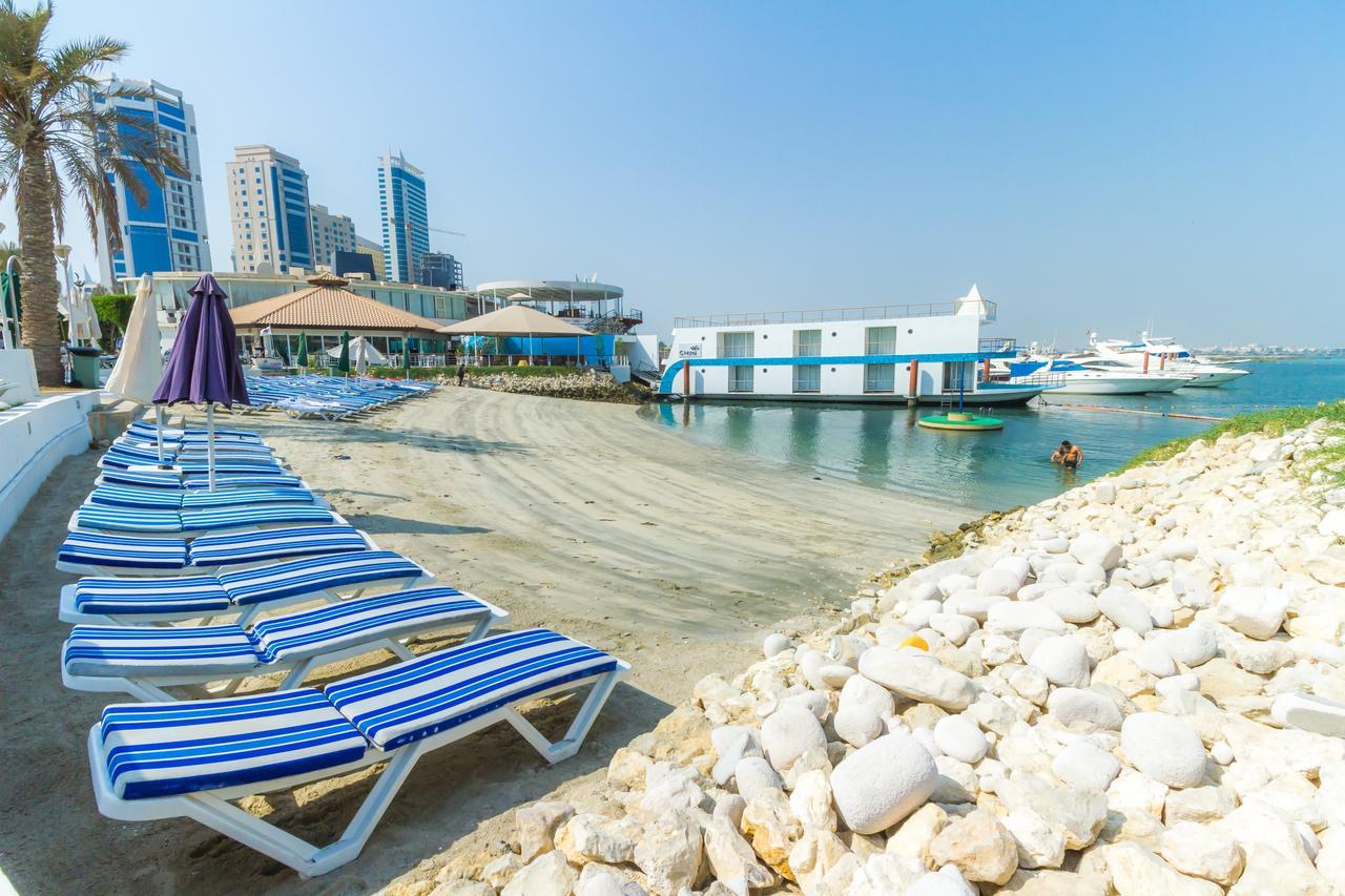 C Hotel Manama Luaran gambar